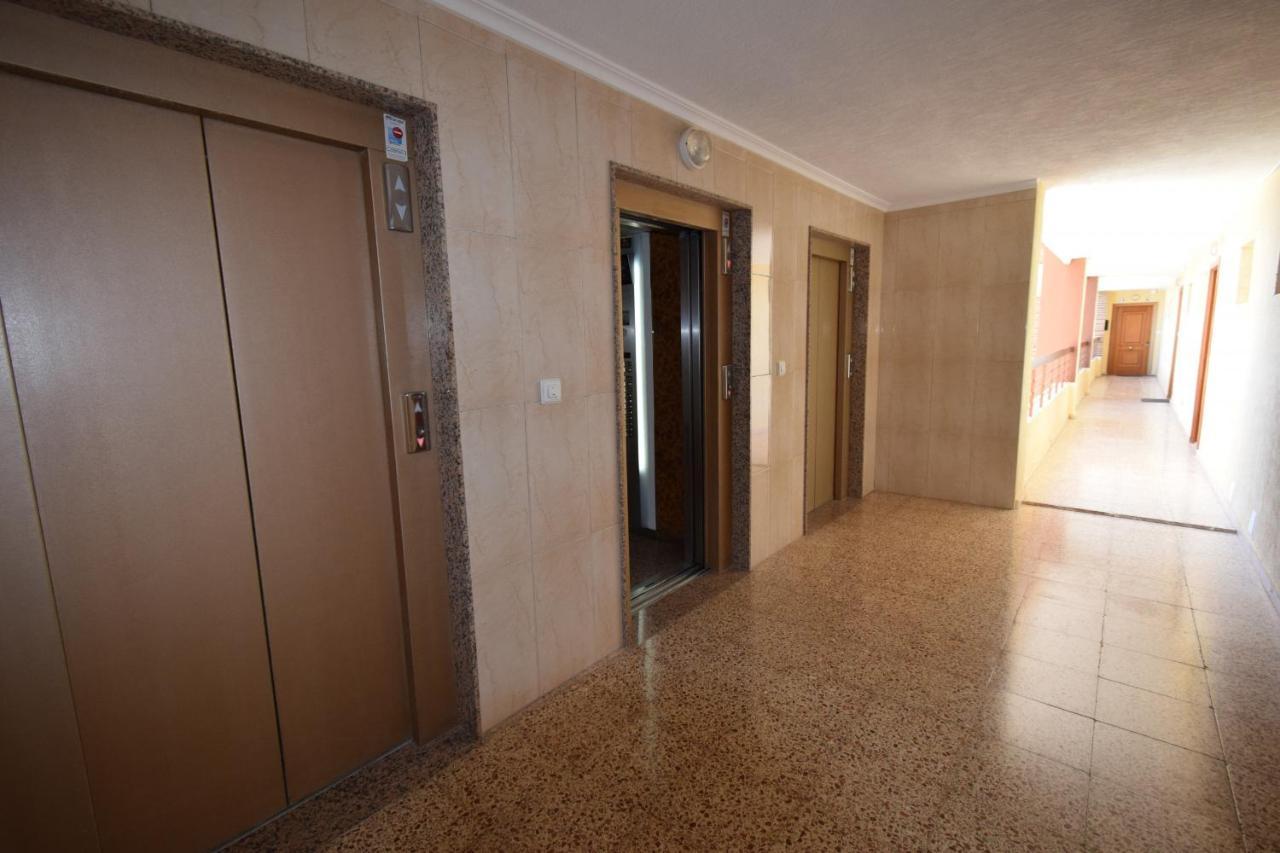 Acuarium 3 - Fincas Arena Benidorm Luaran gambar